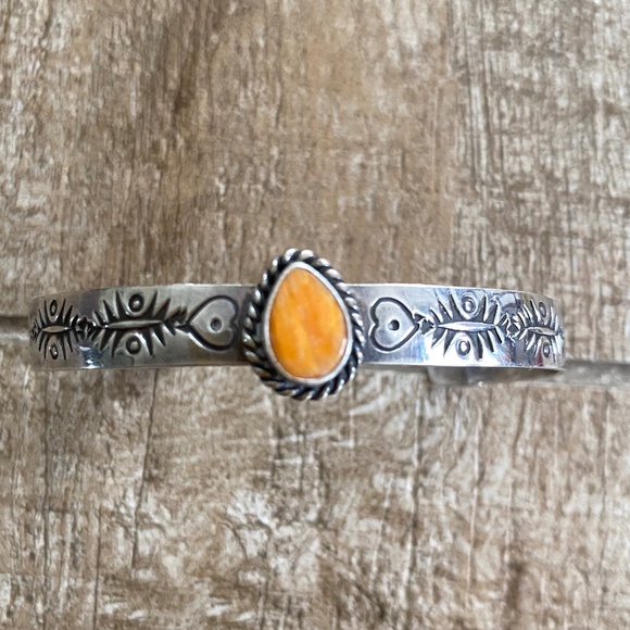 Spiny Oyster Sterling Silver Cuff Bracelet - Picture 1 of 8